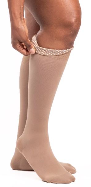 Sigvaris Dynaven 970 Opaque Women's 15-20mmHg Calf Closed Toe Light Beige SS