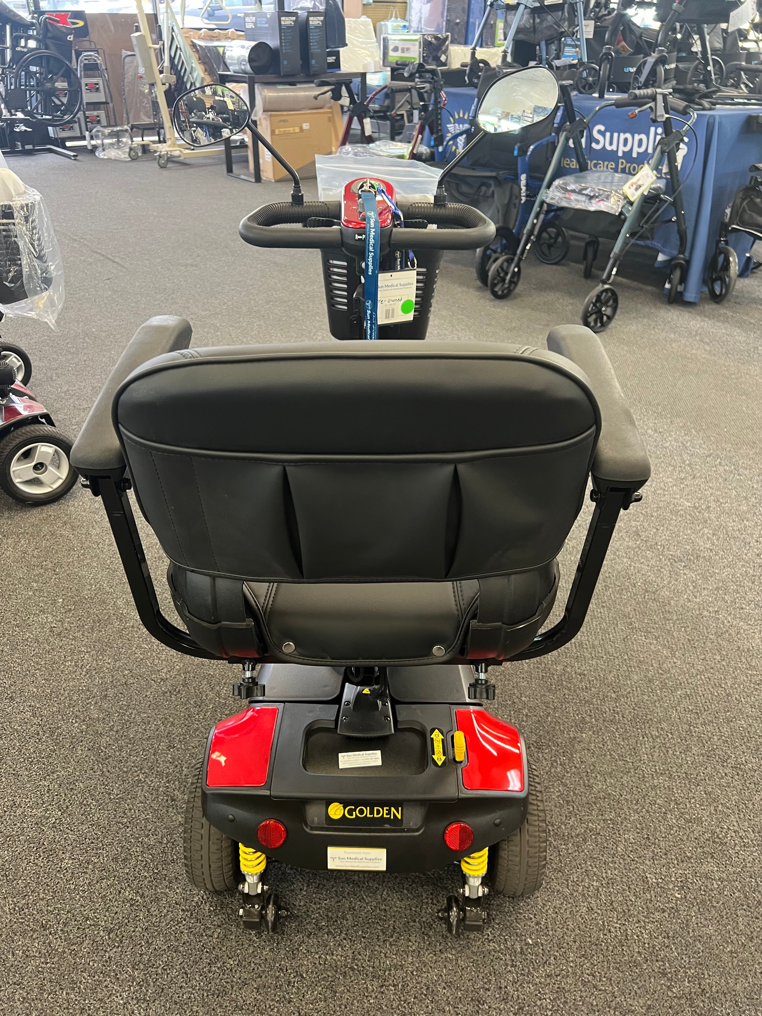 Preowned Golden Buzzaround XLS-HD 4-Wheel GB124A-SHZ