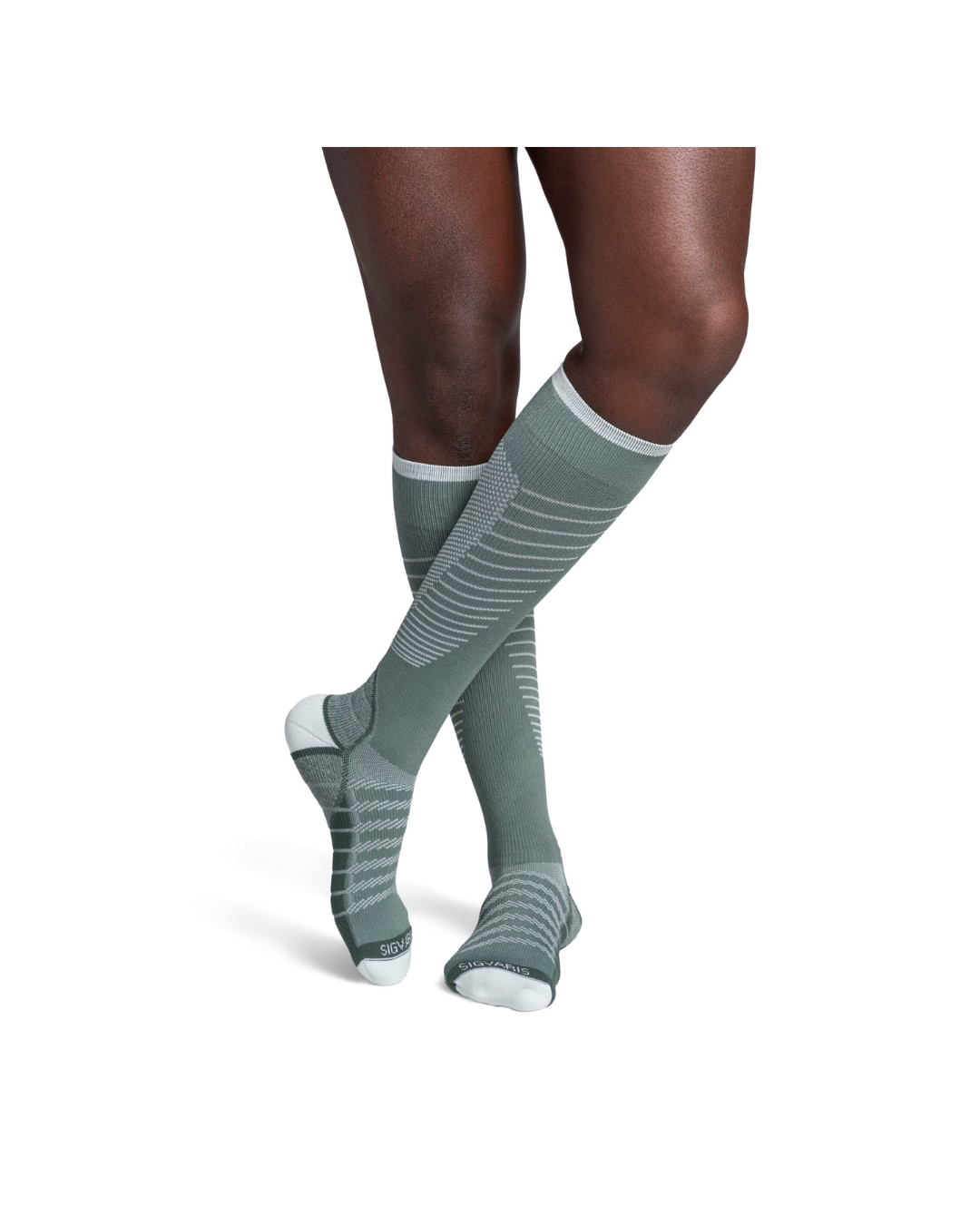 Sigvaris Motion Flow Tech 432 20–30mmHg Calf Closed Toe Sage MS