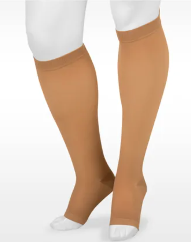 Juzo 4410-Basic 15-20mmHg Knee High Short Black V
